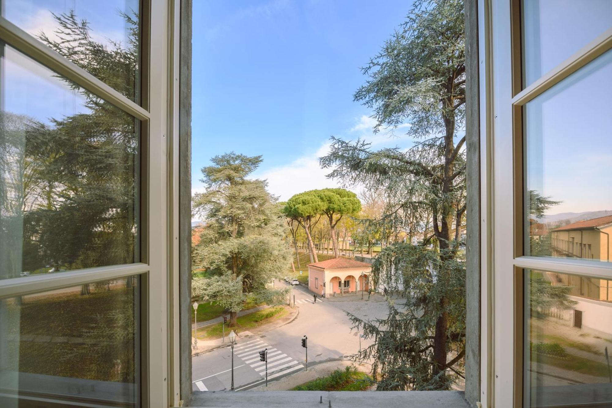 Palazzo Froussard B&B And Living Lucca Exterior foto