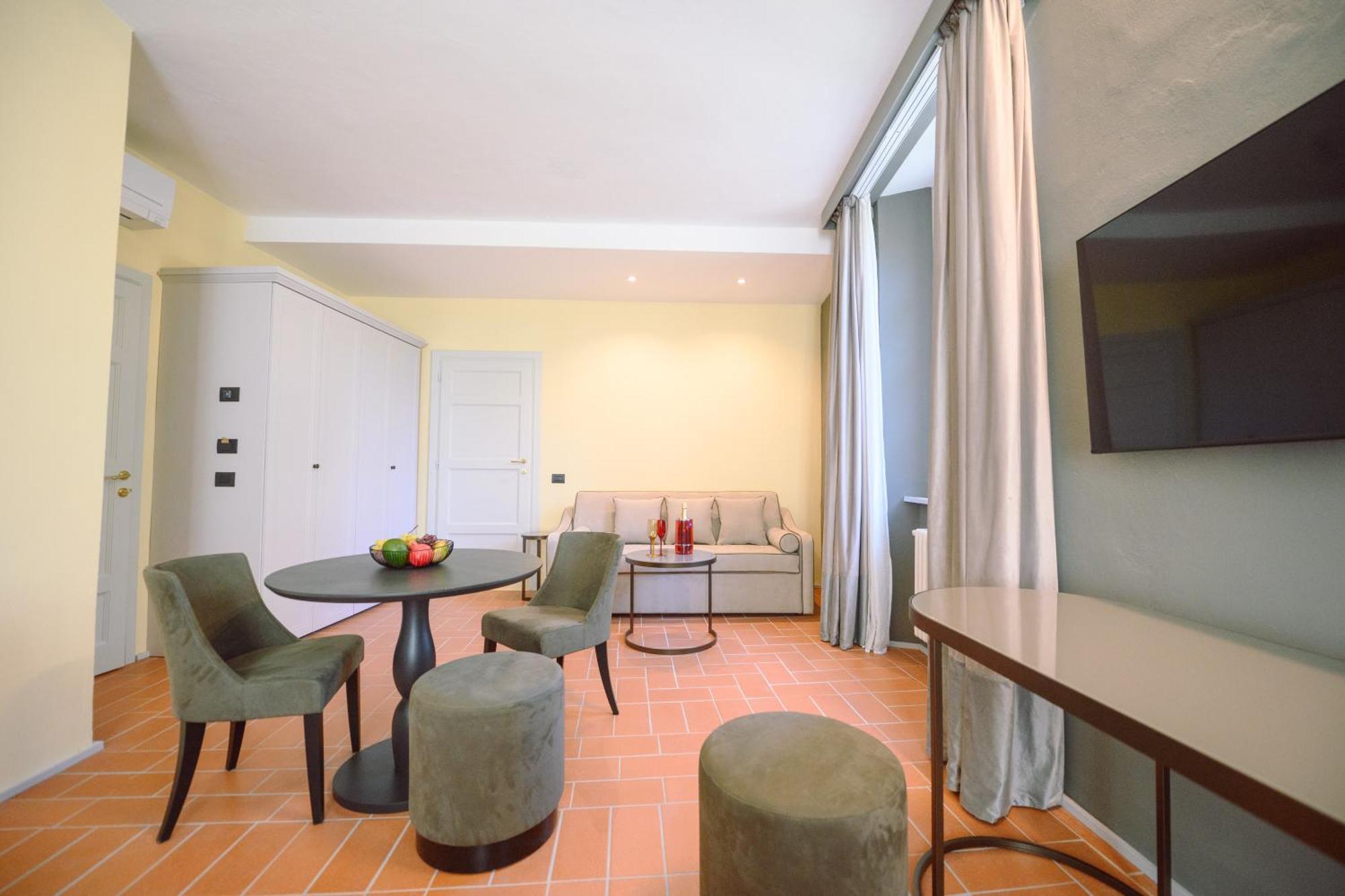 Palazzo Froussard B&B And Living Lucca Exterior foto